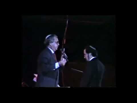 יודו לה' חסדו